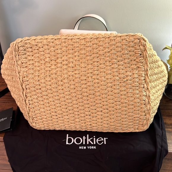 NWT botkier valentina tote with detachable leather crossbody - Picture 7 of 12